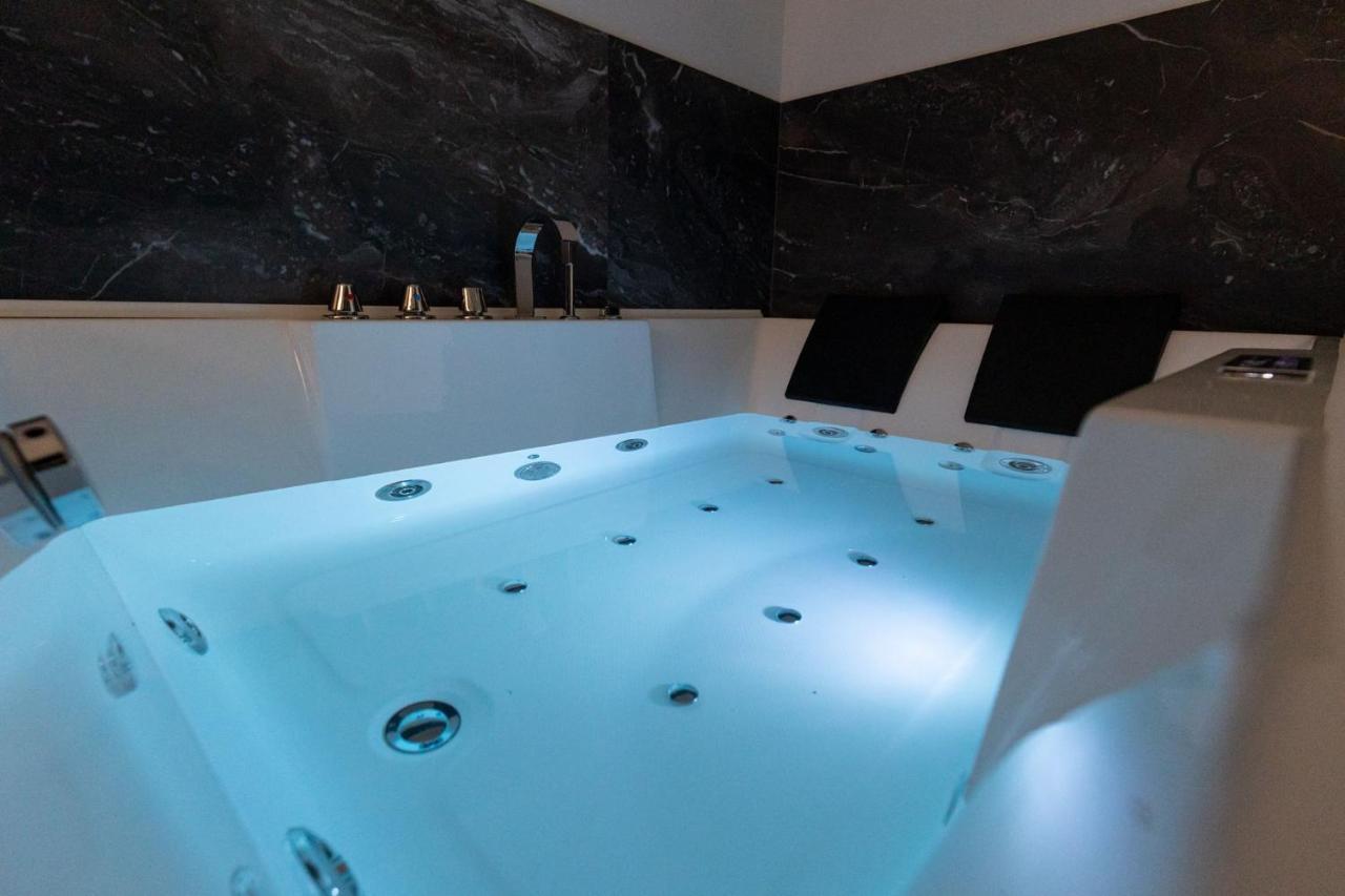 B&B Chiaro Di Luna Barletta Bagian luar foto