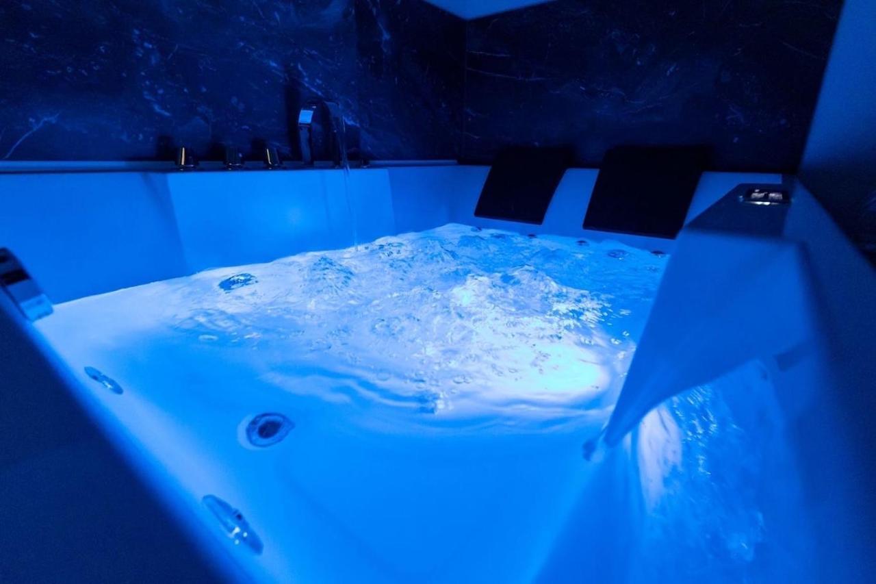 B&B Chiaro Di Luna Barletta Bagian luar foto